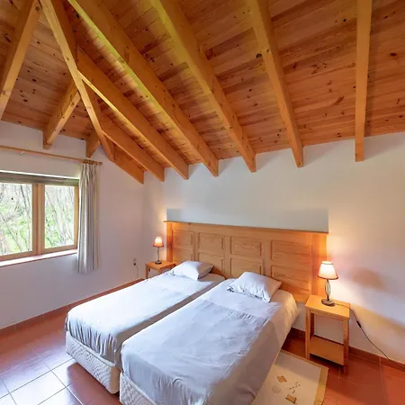 Holiday home Mansion Amidst Vineyards Of Dao Valley, Cleaning Included *