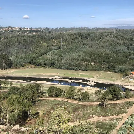 Mansion In Dao Valley By River Beach, Cleaning Included * Treixedo