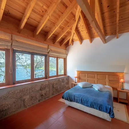 Mansion Amidst Vineyards Of Dao Valley, Cleaning Included *